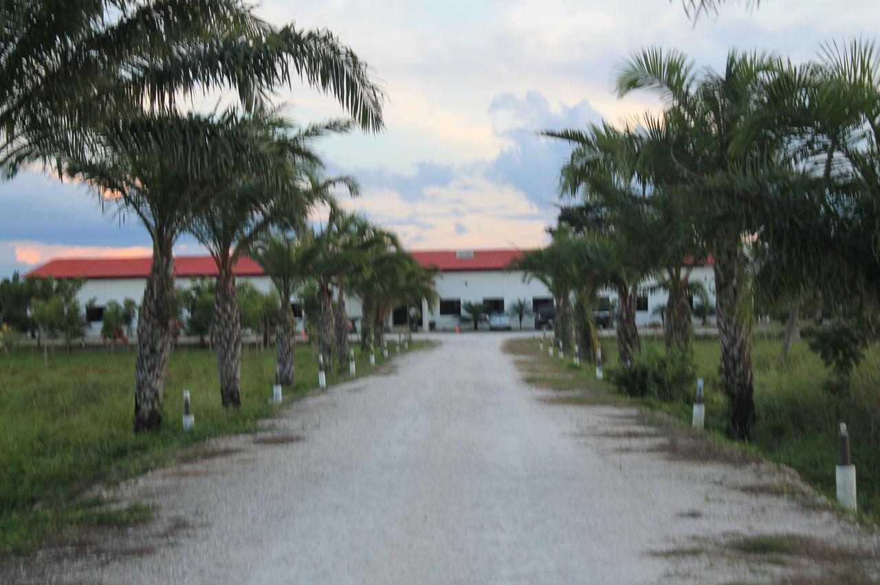 Real Primaveras Campestre Escárcega Exterior photo